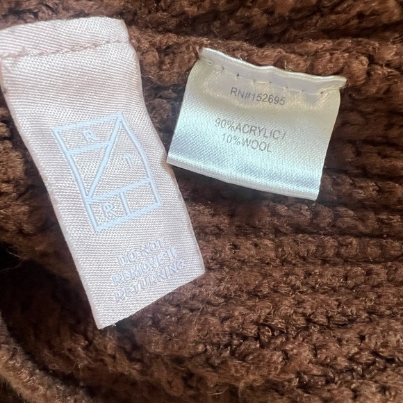 LOUNA Bobbles Sweater - Size Small - Beautiful Brown Collar - Picture 8 of 12